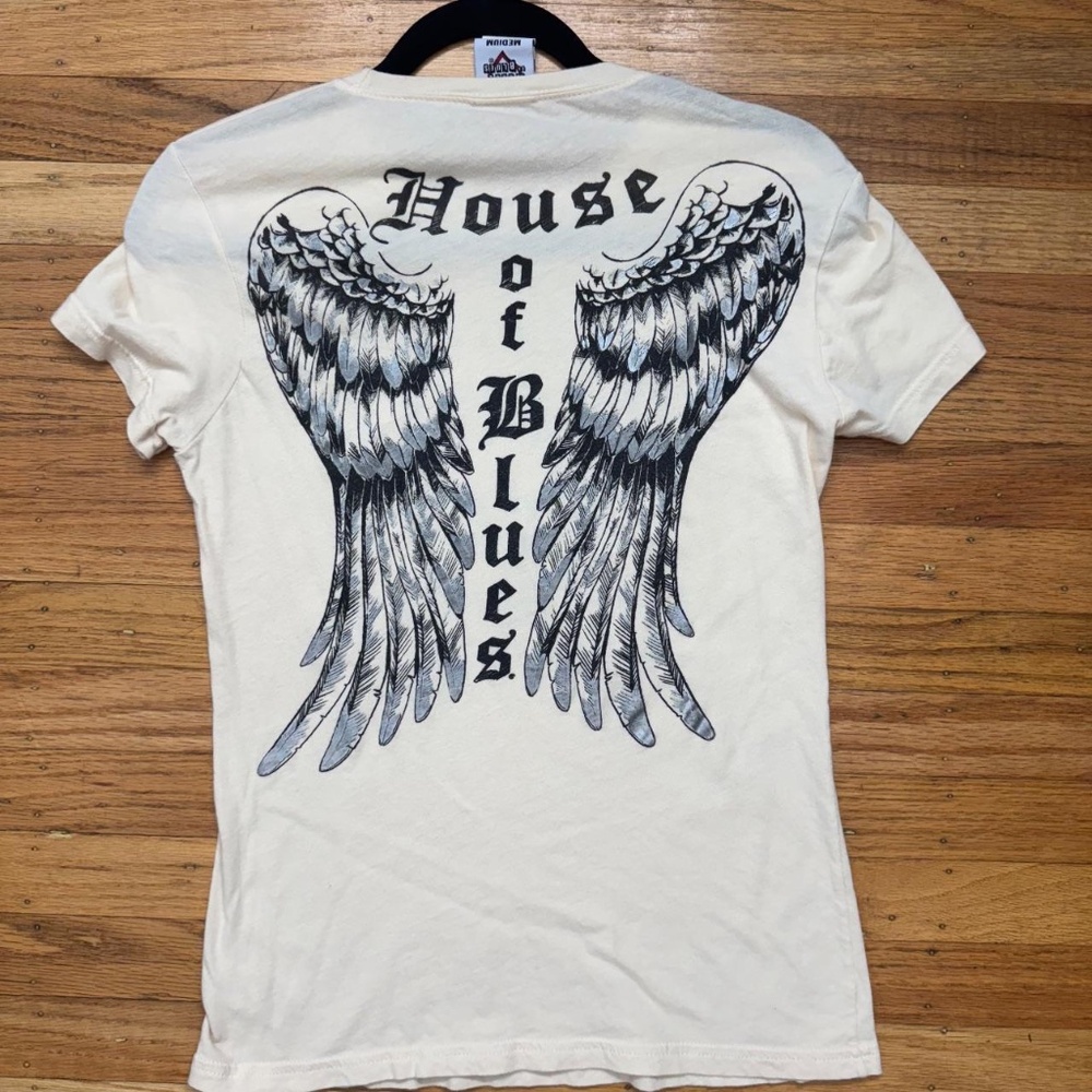 House of Blues Where the Heart Meets the soul tee - Picture 3 of 3